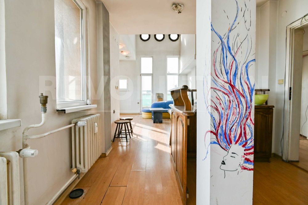 Продава се Тристаен апартамент в София, Център - 120 кв.м за 2084 €/кв.м - Снимка #3