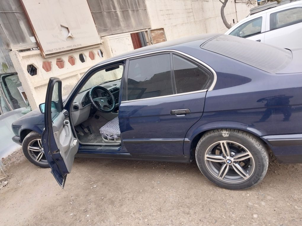 Срочно Продаётся BMW E34