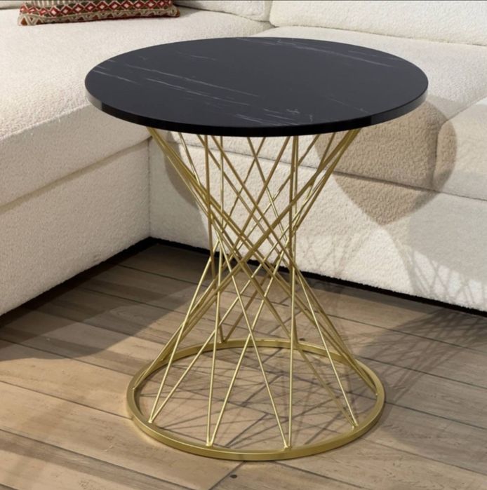 Журнальный столик