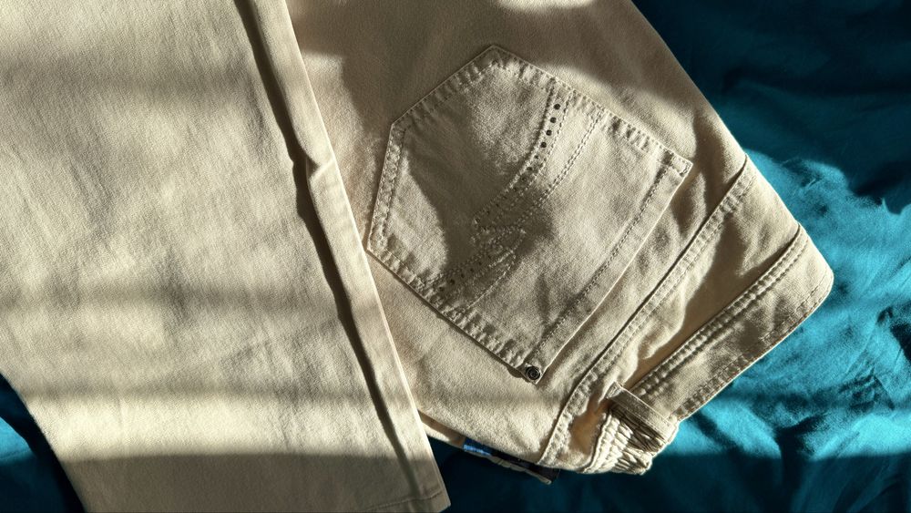 Pantaloni BONITA – bej deschis, mărime 48 – comozi și eleganți