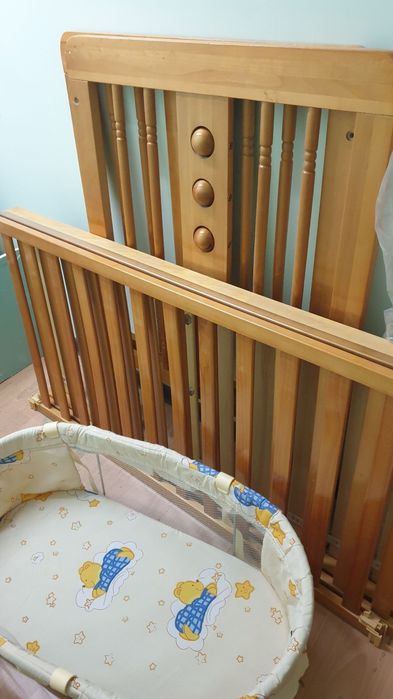 Детская деревянная кровать