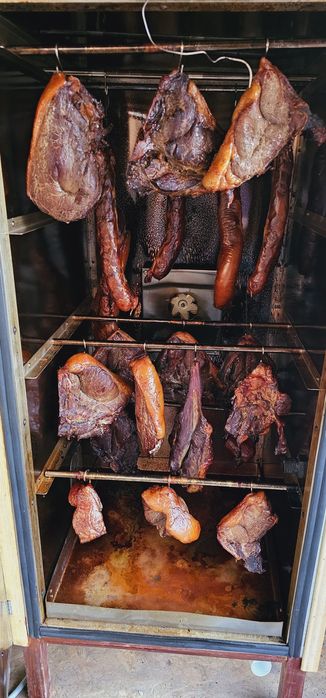 Оказываем услуги копчения мяса.