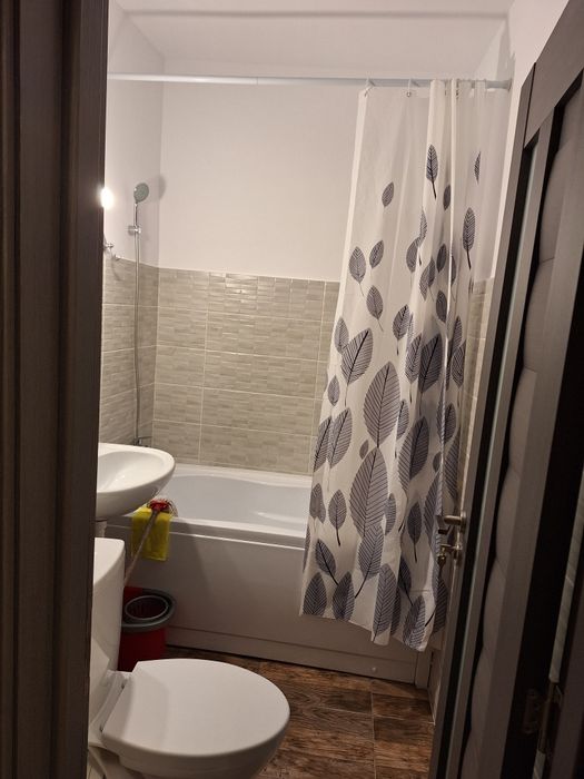 Închiriez apartament 2 camere Podu Ros  Aleea Nicolina nr 2