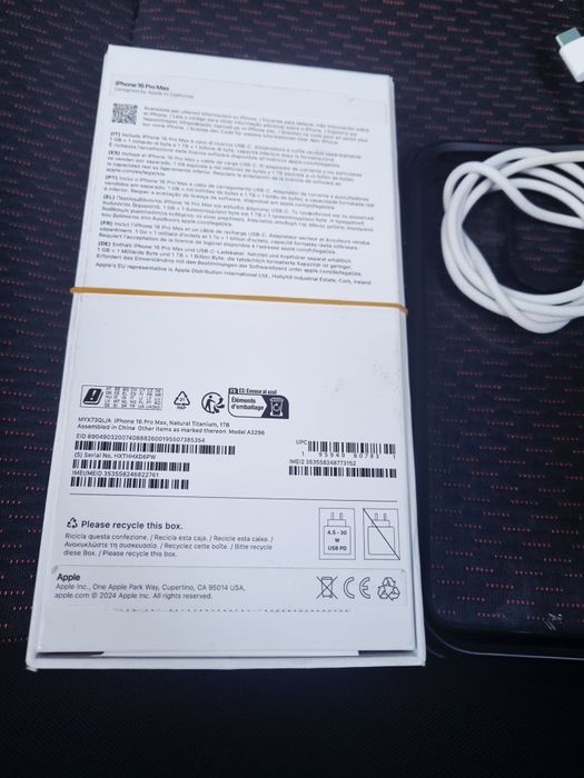 Iphone 16 Pro Max 1TB Natural Titanium.
Stare perfecta folosit cu husa