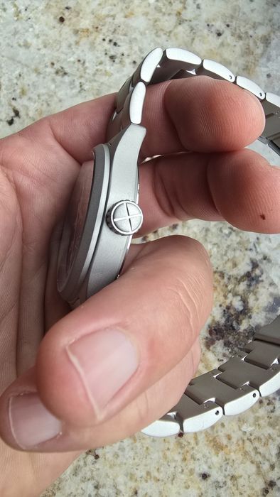 Vând Fossil Defender Solar