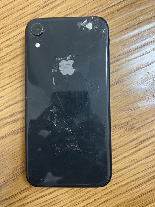 Iphone XR черный цвет 64ГБ