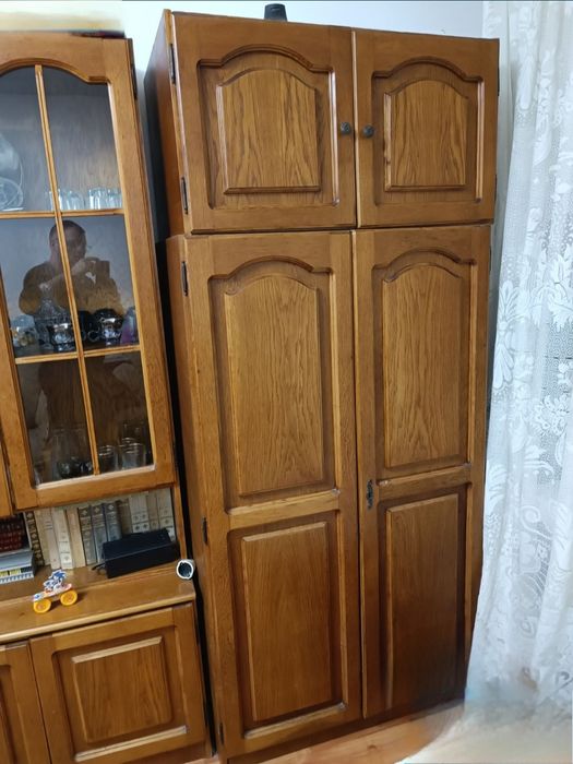 Vând mobilă sufragerie