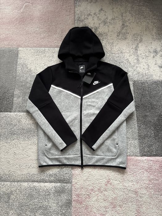 Nike Tech Fleece горнище
