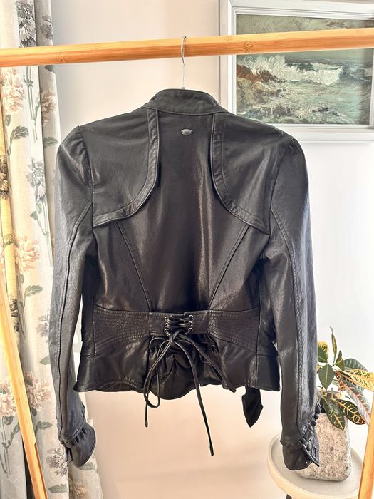 Яке от естествена кожа Guess