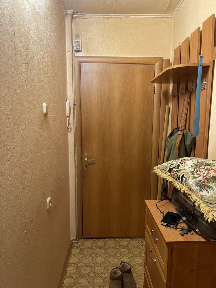 Продаём 2 комнатную квартиру на 3 мкр.