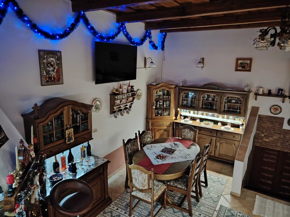 Casa la tara jud. Arad