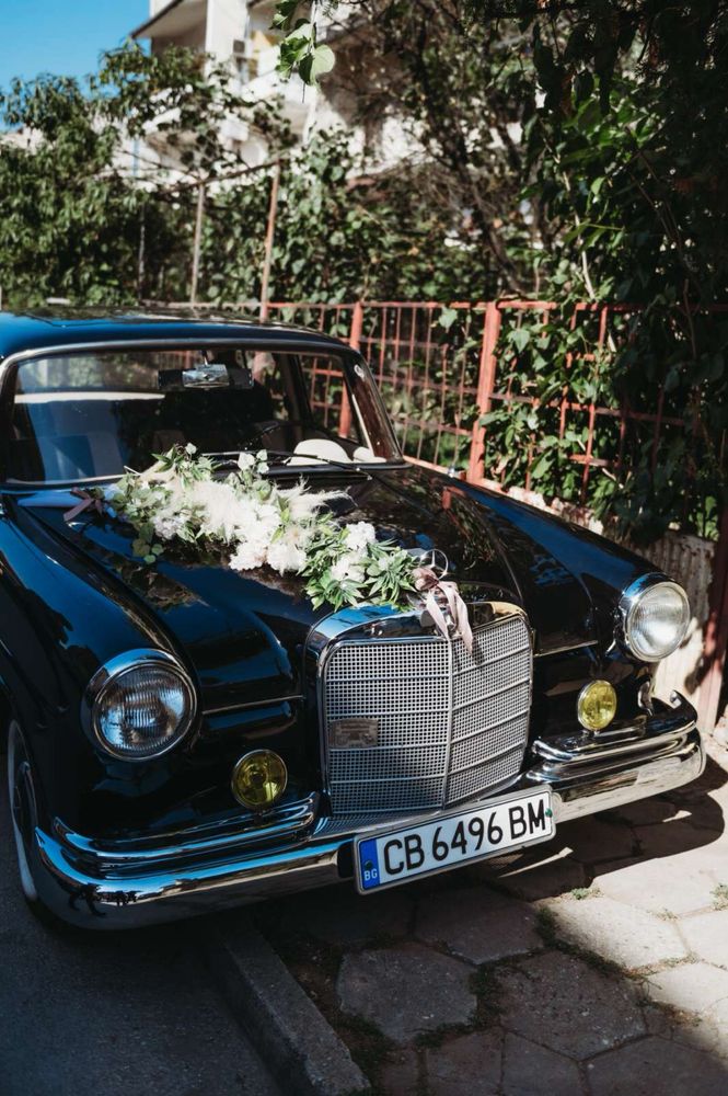 Ретро кола - автомобил под наем за сватби