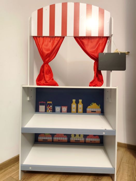 Teatru de papusi si piata, lemn