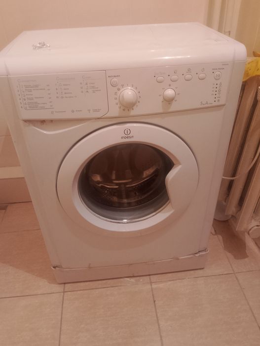 Стиральная машина Indesit