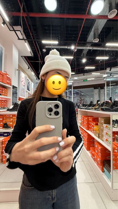 Шапка белая спорт