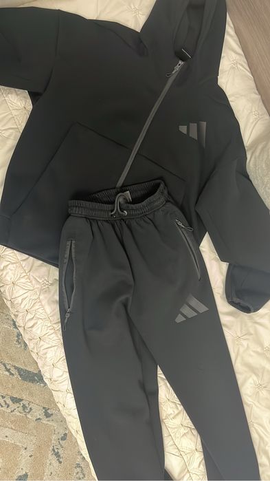 Черный костюм Z.N.E. Full-Zip