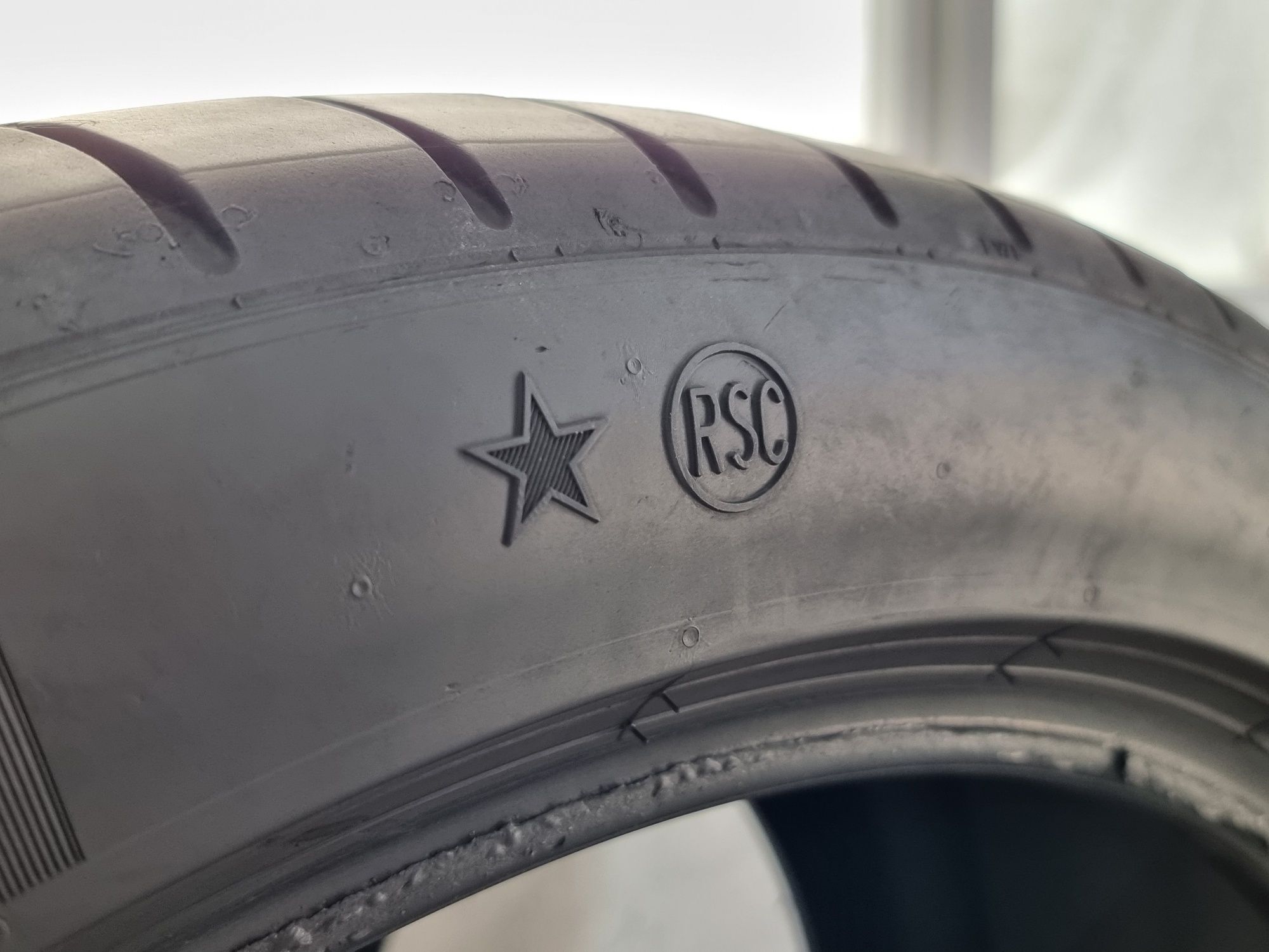 315/35/21 Pirelli 2Броя: 250лв 6.2мм Run on flat