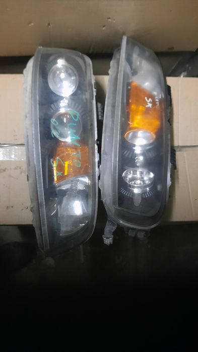 Fiat Punto - оригинални фарове