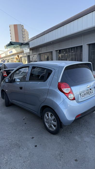 Спарк 1 евро, зур холатда 2014 йил 182000 км краска крило питно