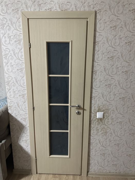 Продам 2 двери деревяные