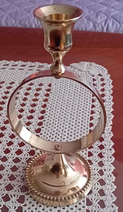 Свещник, единичен, месинг.