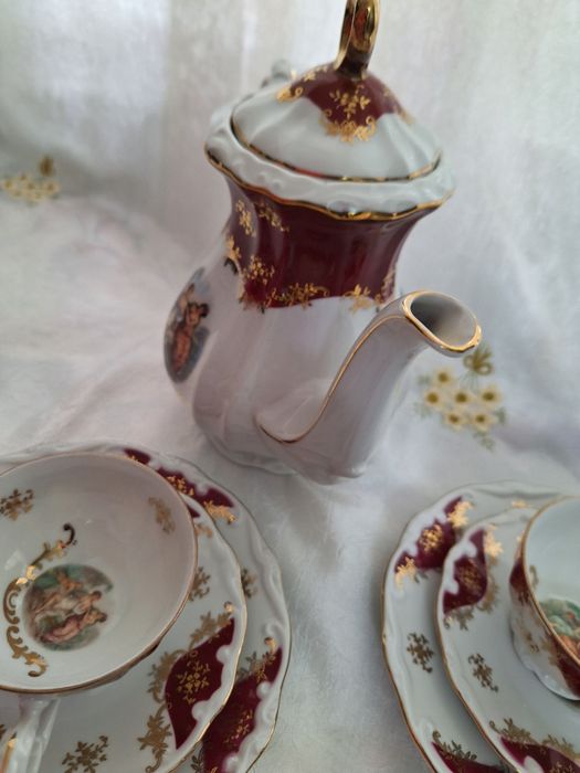 Чайный сервиз на 7 персон
