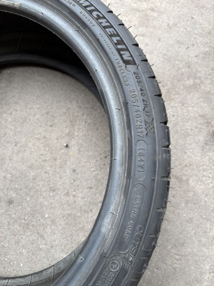 205/40/17 Michelin 2 бр