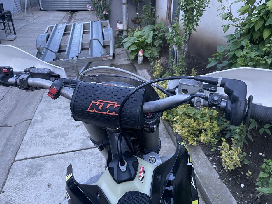 Vand Husaberg 250 2t enduro.