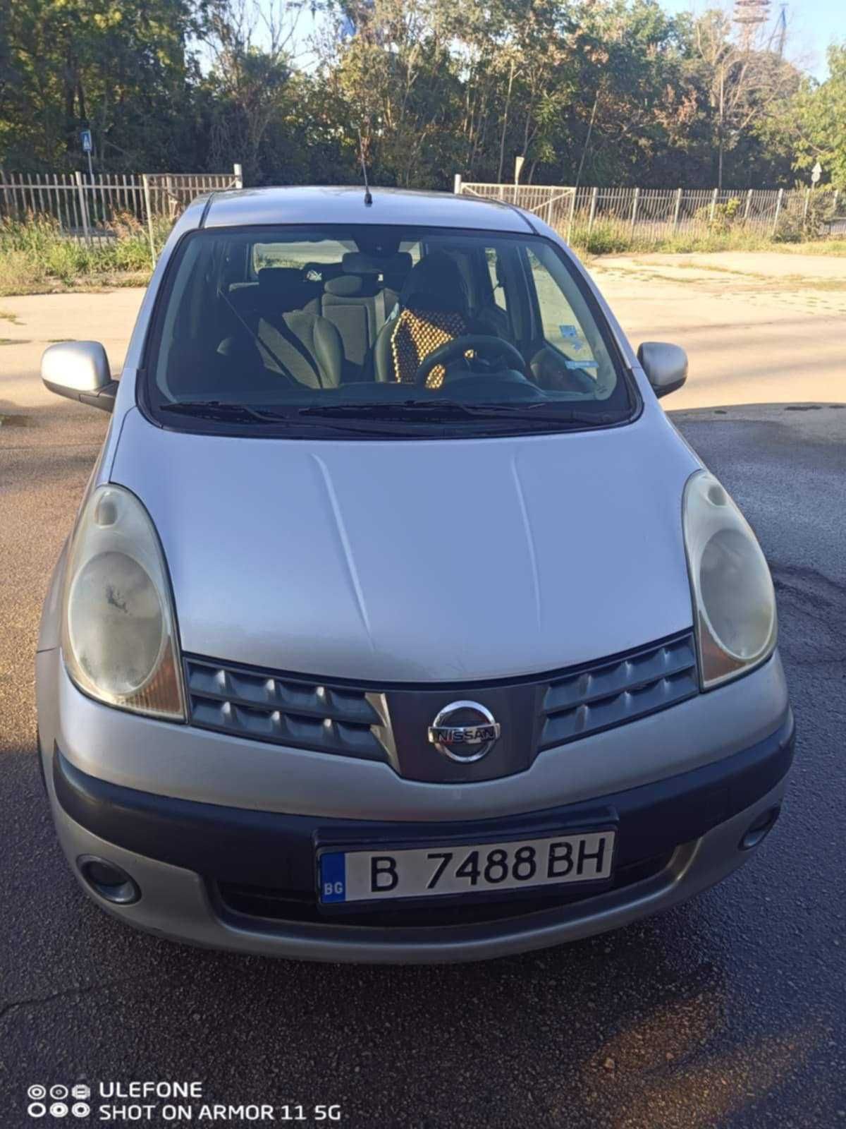 лек автомобил Nissan Note