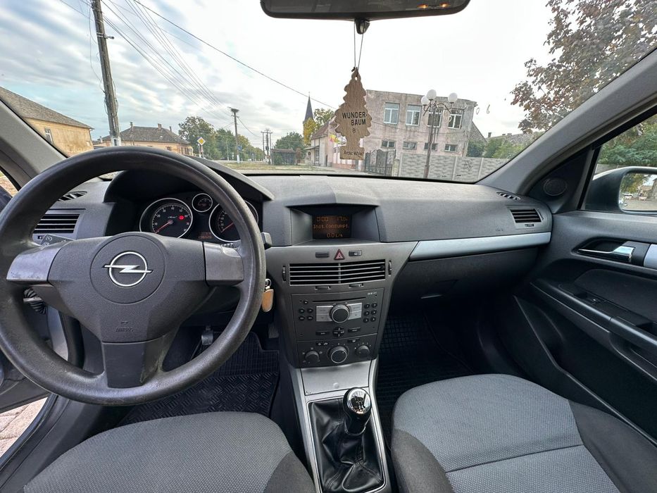 Opel astra H 2005