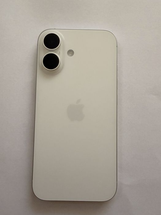 Iphone 16 - impecabil, baterie 100%