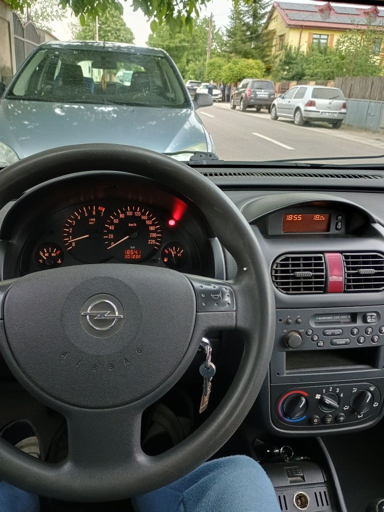 Vând Opel CORSA coupe