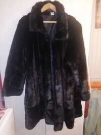 Палто от еко кожа 54 размер