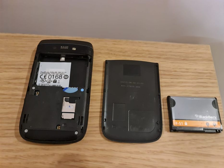 Blackberry 9800 Black negru, telefon vechi de colectie, stare buna!