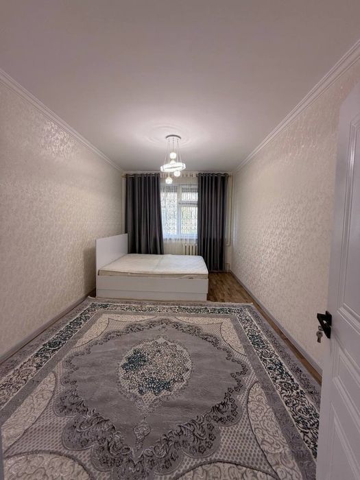 2ком/2этаж/4этажка евро Зеркалка. Фархадский рынок