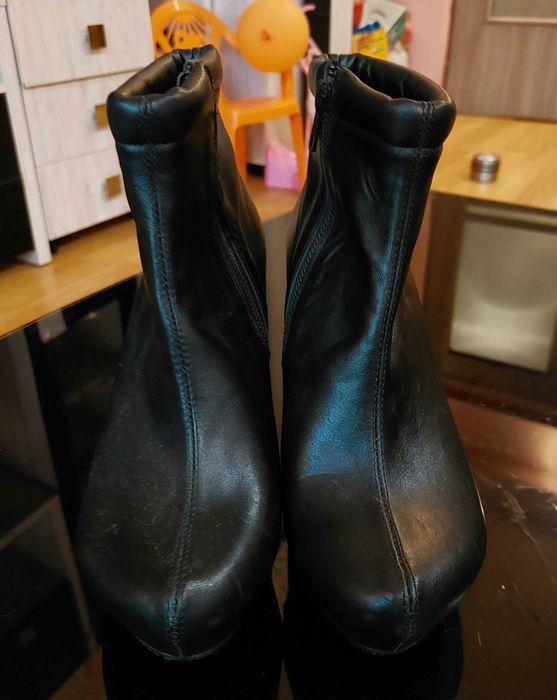 Ghete designer din piele naturală. Mărimea 39