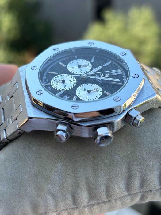 Ceas barbatesc metalic Nou Argintiu-Auriu ÅuḊemarŝ ṔiǴŨet