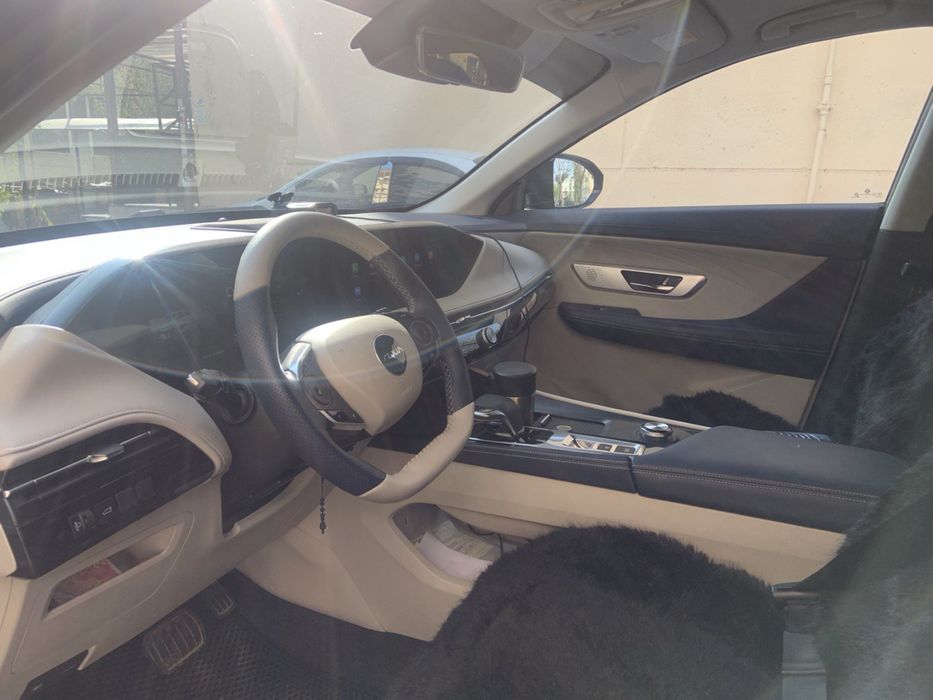 Dongfeng Aeolus huge