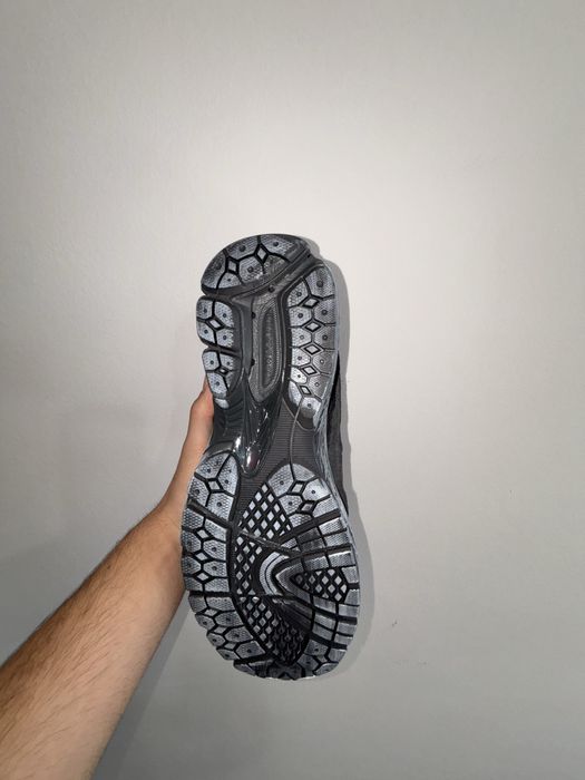 New Balance 2002R "Phantom" номер: 43