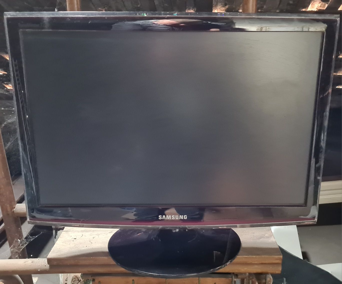 Monitor 22 inch Samsung Syncmaster T220