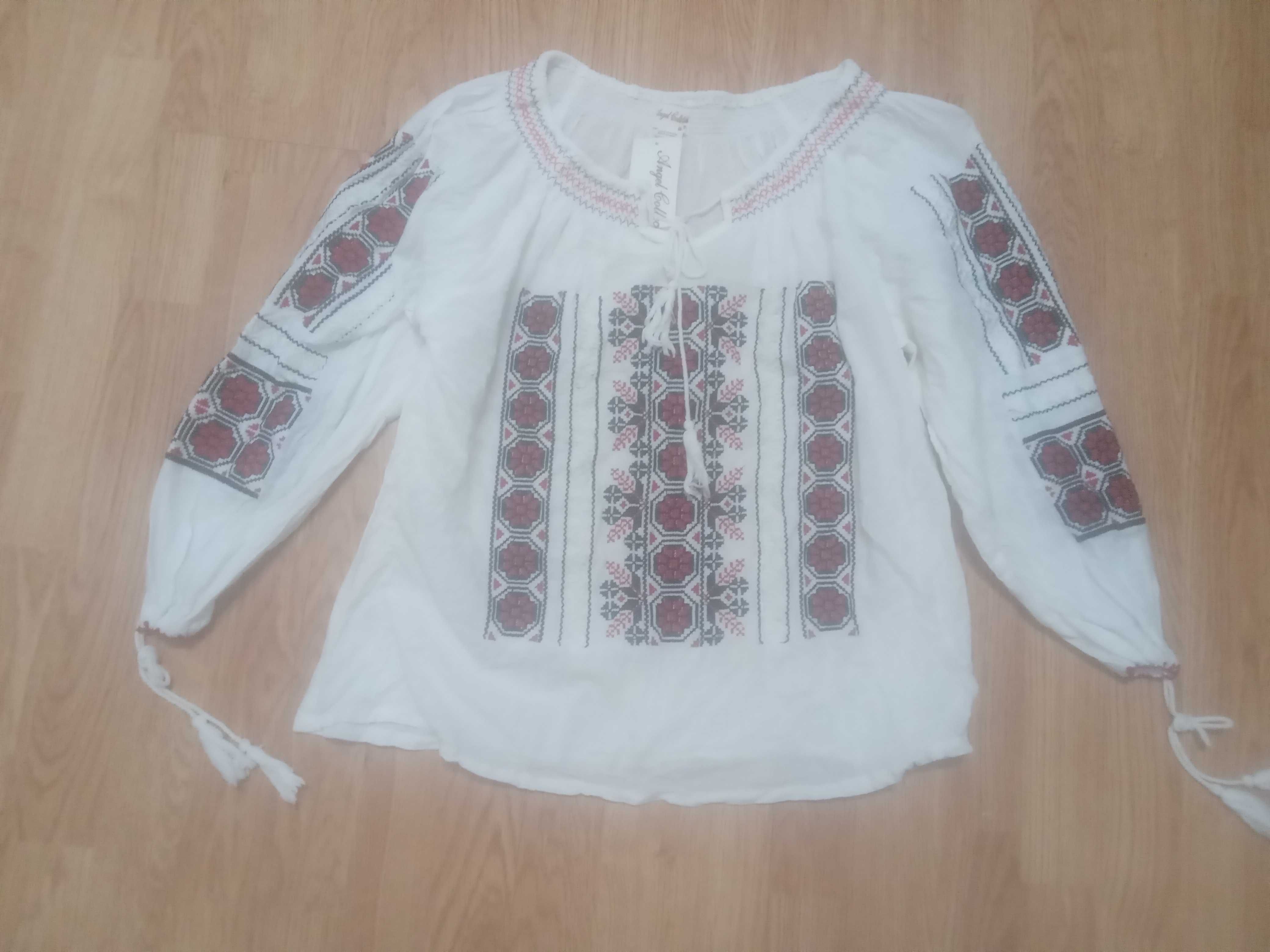 Ie tradițional nouă cu etichetă brodată la mașină
