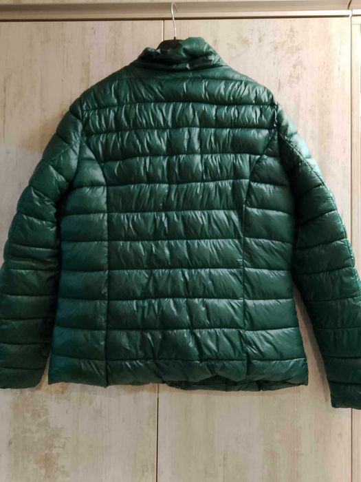 Дамско яке с качулка