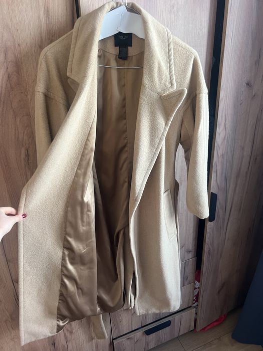 Палто 100% камилска вълна
