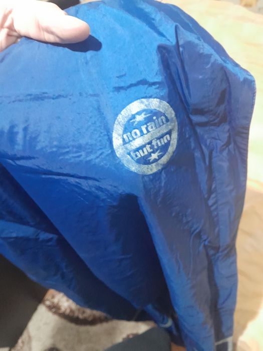 Pantaloni impermeabil L nou