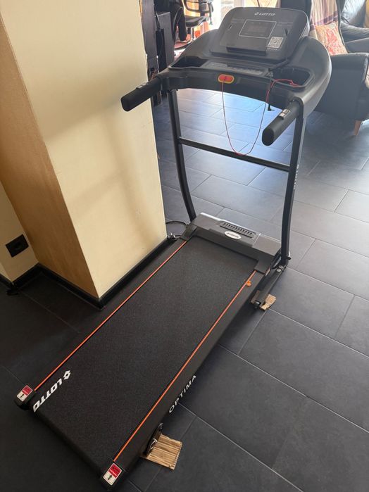 LOTTO FITNESS Smart Бягаща пътека OPTIMA 10 км / 1.5 HP