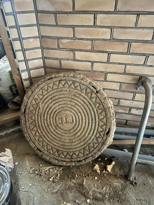 Люк для канализации Российский, Камни для водопадов и декора,