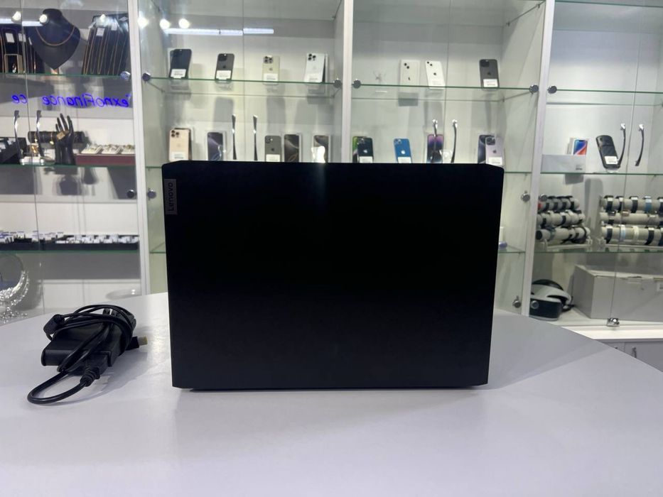 Lenovo AMD Ryzen 5/5