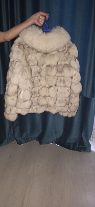 Vand haina de blana naturala de vulpe argintie