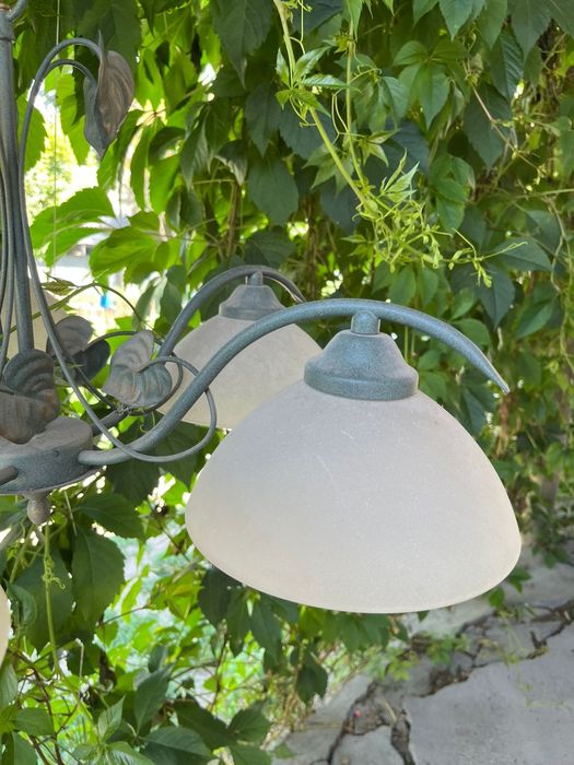 Продам люстры 5 ламп