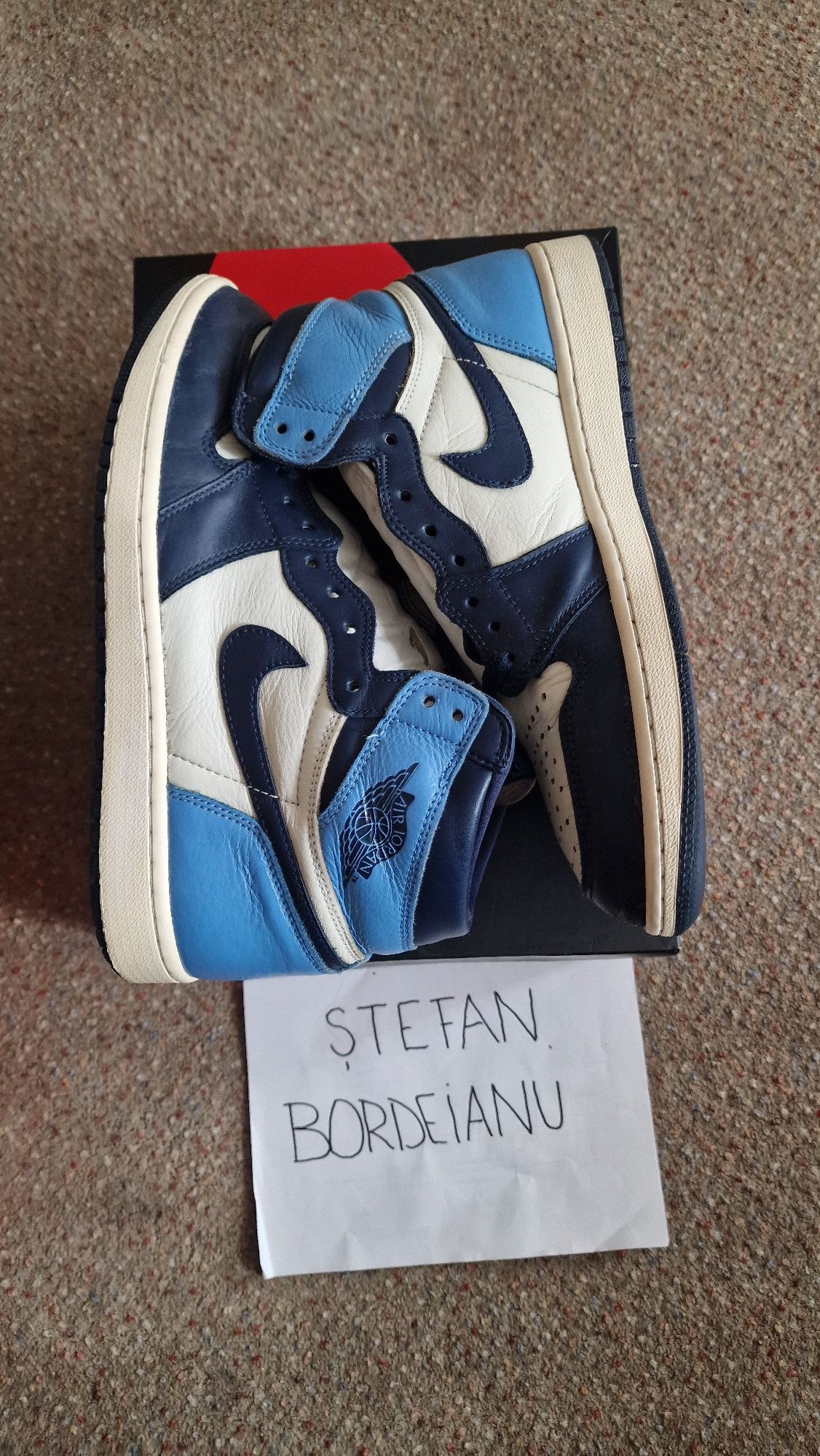 Jordan 1 Obsidian UNC